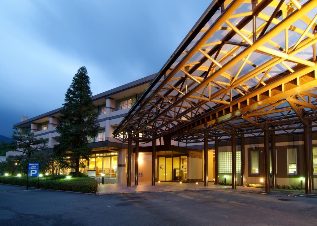 Route Inn Grantia Fukuoka Miyawaka - Wakita Onsen Buitenkant foto