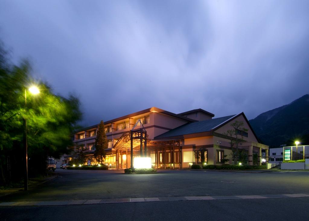 Route Inn Grantia Fukuoka Miyawaka - Wakita Onsen Buitenkant foto